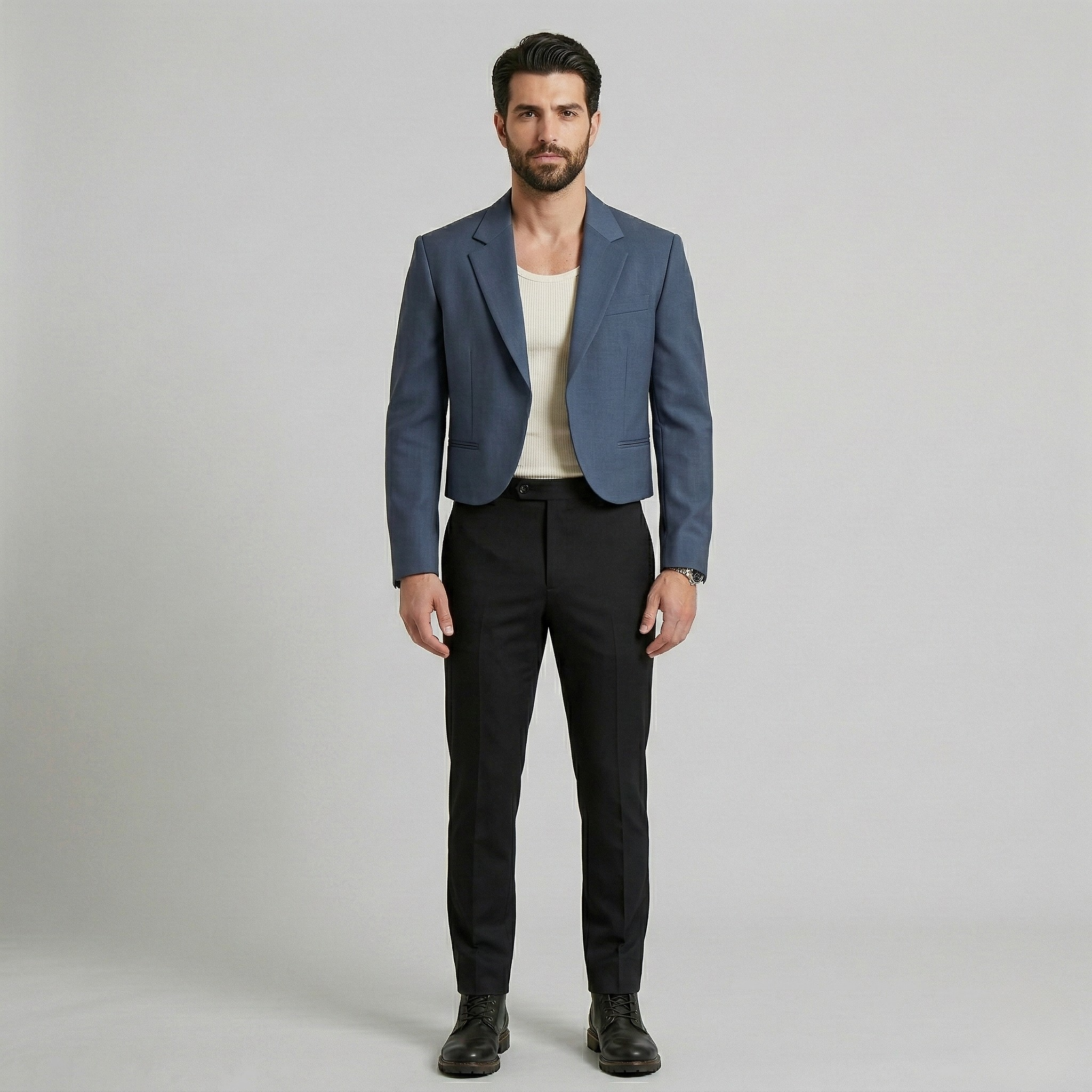 Kort, moderne skræddersyet blazer