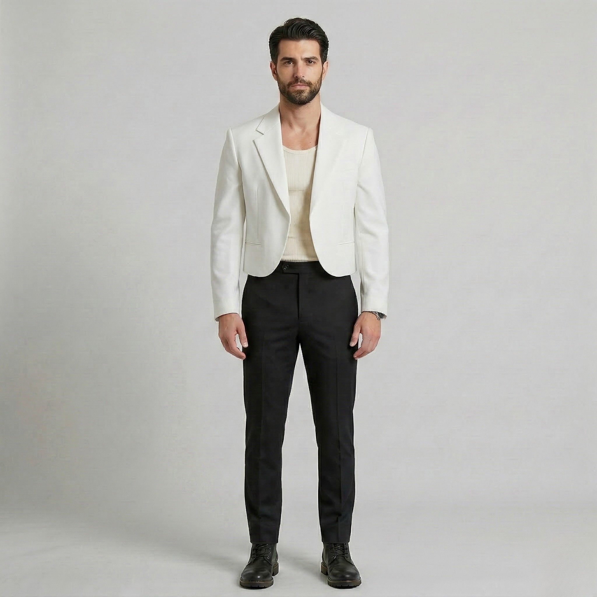 Kort, moderne skræddersyet blazer