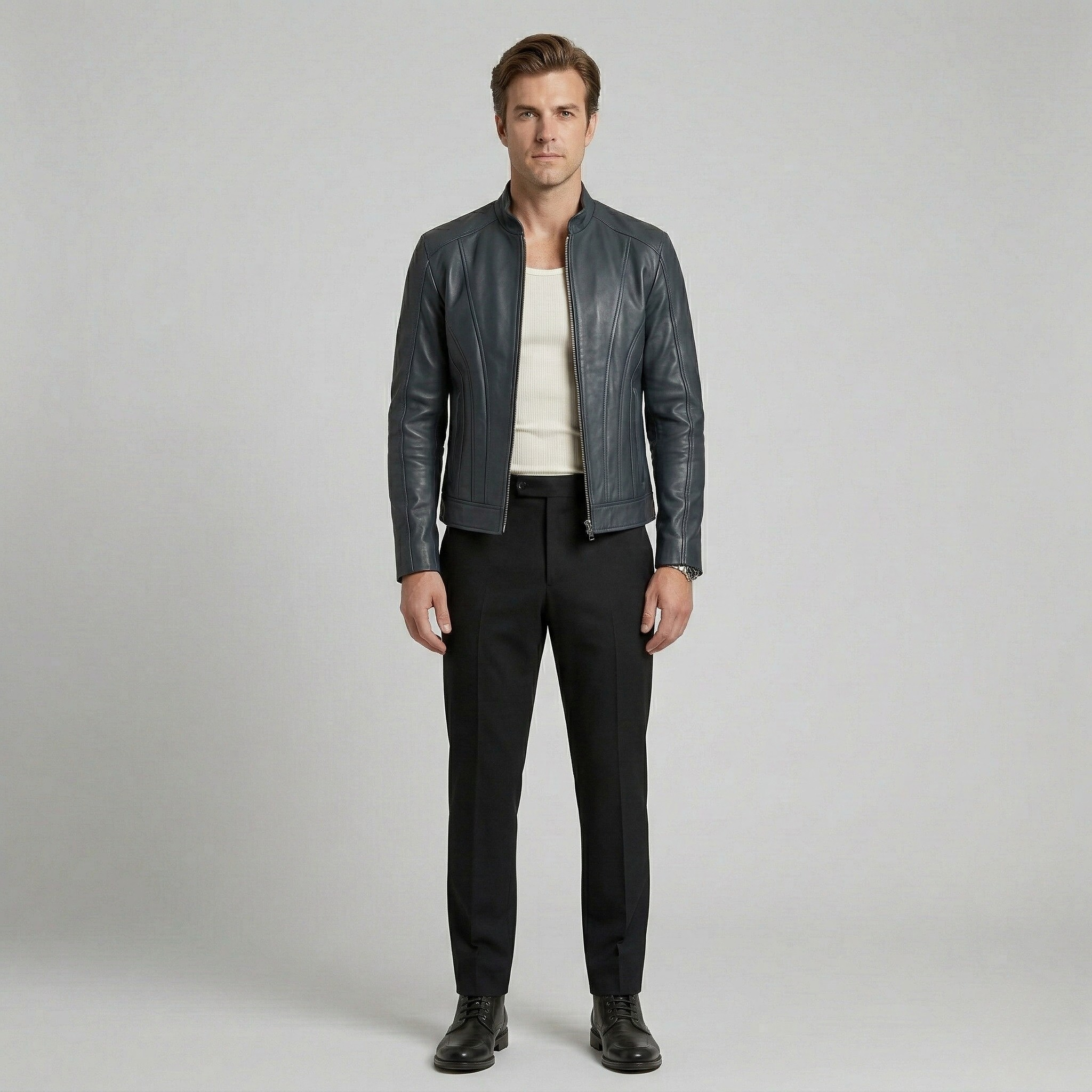 Struktureret minimalistisk læderjakke